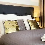 Royal Villa Resort - Jacuzzi, Melex Na Plaze, Apartamenty Z Kuchnia, Widok Na Zalew Wislany Гостевой дом
