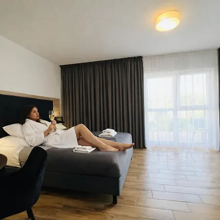 Penzion Royal & - Jacuzzi, Sauna, Melex Na Plaze, Masaze, Z Kuchnia, Widok Na Zalew Wislany