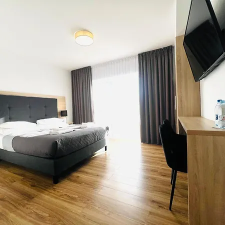 Penzion Royal & - Jacuzzi, Sauna, Melex Na Plaze, Masaze, Z Kuchnia, Widok Na Zalew Wislany