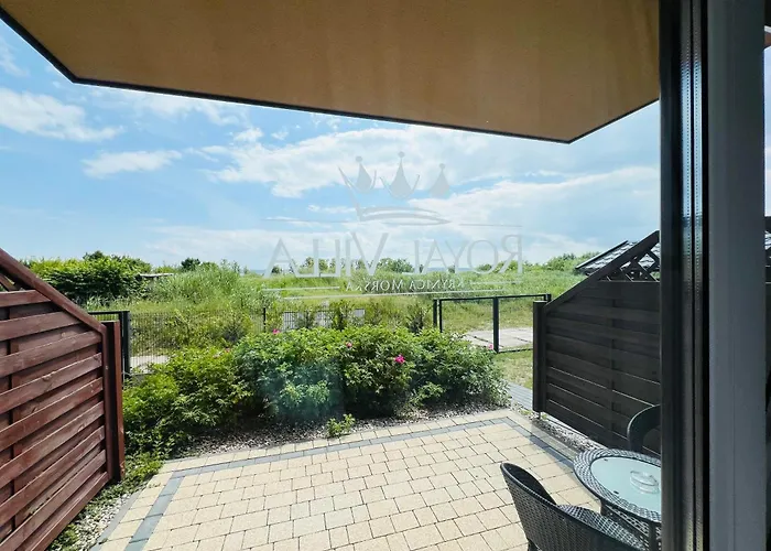 Royal Villa Resort - Jacuzzi, Melex Na Plaze, Apartamenty Z Kuchnia, Widok Na Zalew Wislany Pensionat